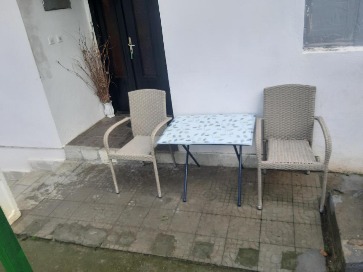 Vila Mir Pirot Eksteriør bilde