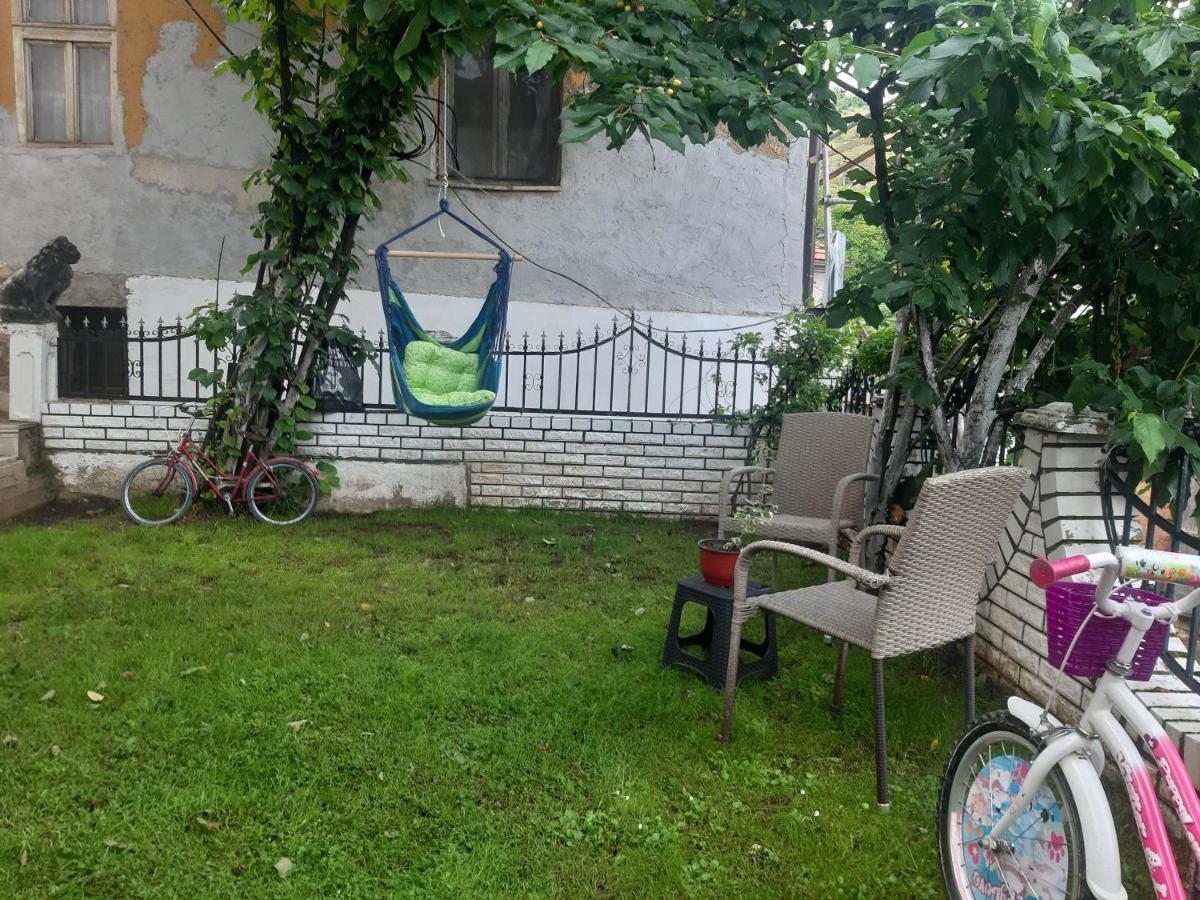 Vila Mir Pirot Eksteriør bilde
